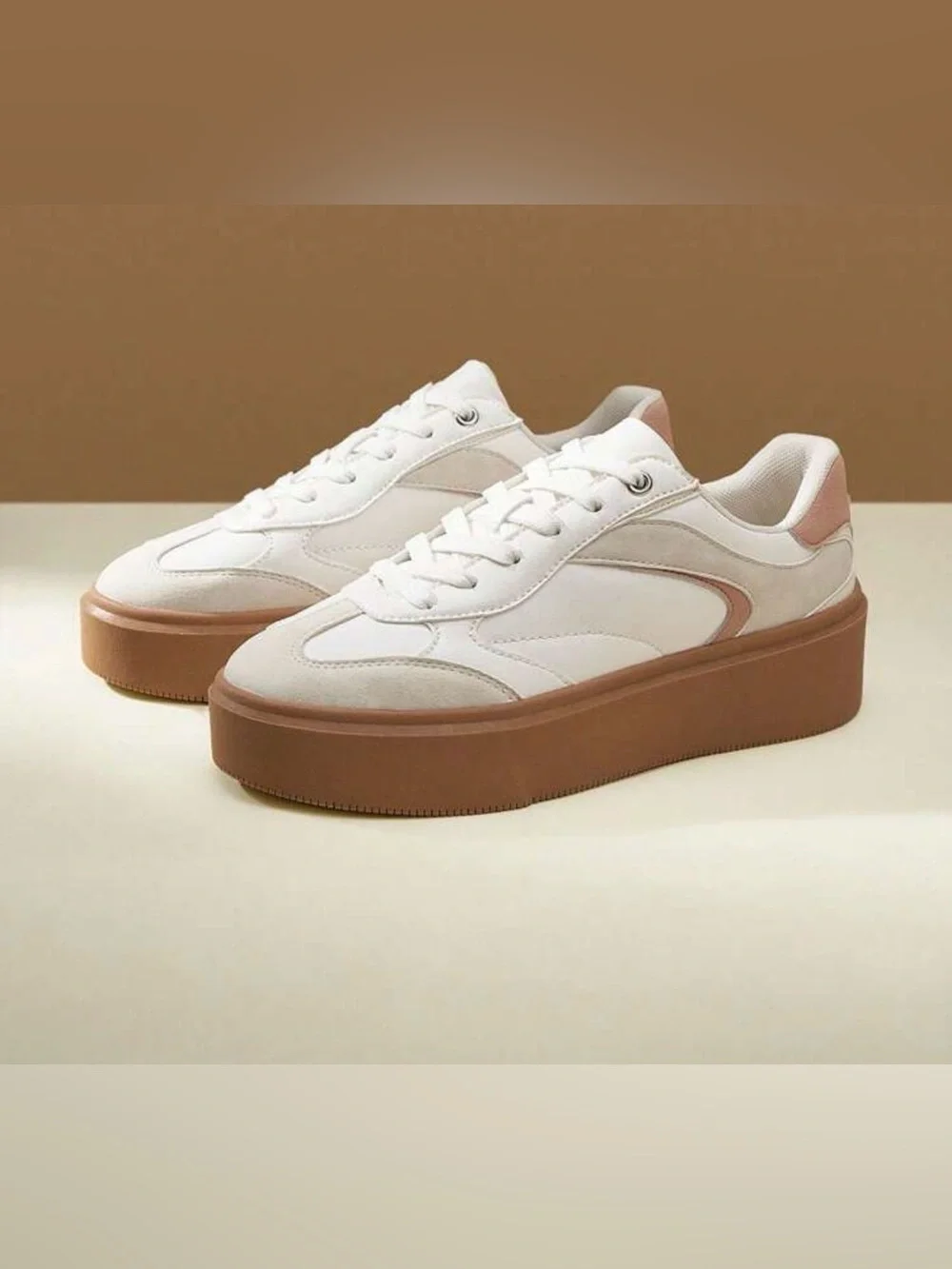 CUCCOO White Low Top Lace Up Sneakers Tan Platform Sole Pink Heel Cushioned